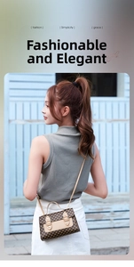 Détail d'un mini sac à rabat avec imprimé rétro marron et boucle métallique chic