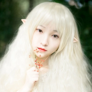 Cosplay elf ears with long wavy blonde wig accessories for Halloween elf character styling