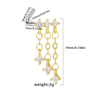 Clou de nez en L doré avec cœur en zircon et trois chaînes pendantes avec dimensions détaillées