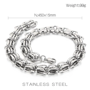 Macro shot of 15mm stainless steel chunky chain necklace with 450mm length and 99g weight