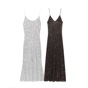 Robe longue à paillettes scintillantes en argent et noir pour soirées et fêtes