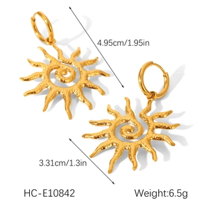 Detail view of 18K gold plated hammered sun earrings with size and weight dimensions