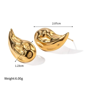Polished 18K gold plated teardrop stud earrings with dimensions and weight info