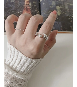Minimalist S925 sterling silver star and moon open ring worn for Korean fashion style