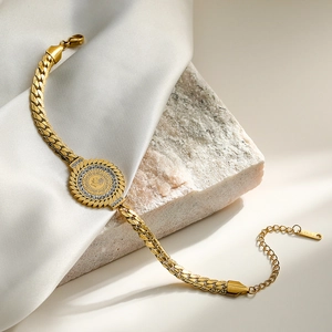 Portrait Coin Medallion Bracelet Gold Plated Stainless Steel With Zirconia Vintage Fashion Jewelry Women