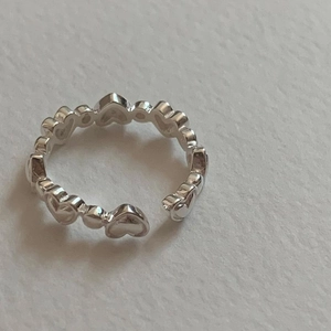 S925 sterling silver open ring featuring an adjustable multi-heart pattern design