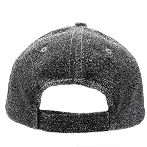 Rückansicht der Pailletten-Basecap mit verstellbarem Riemen und silbernen Glitzerdetails