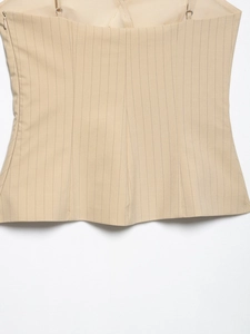 Detailansicht beige gestreiftes Camisole mit unsichtbarem Reißverschluss und Metallring