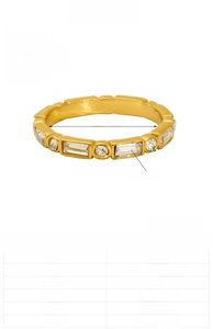 Detailed view of 18K gold plated stainless steel ring with 3mm rhinestone size chart