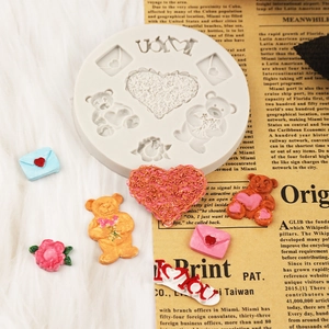 Moule en silicone ours cartoon pour chocolat et gâteaux avec gravure I Love You