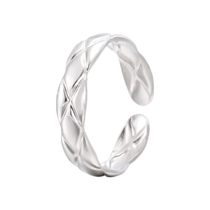 Minimalist silver quilted pattern adjustable open ring in polished stainless steel for women