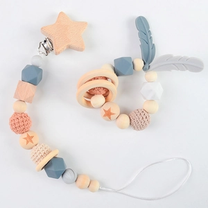Baby pacifier clip set with beech wood stars, silicone beads and crochet yarn balls
