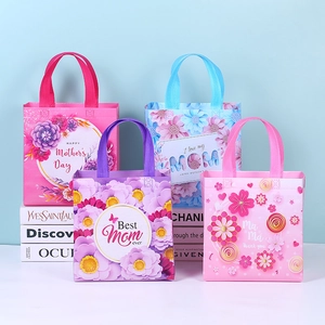 Mother's Day Gift Bags Non-woven Laminated Fabric Tote Reusable Floral Pattern Present Wrap For Mom