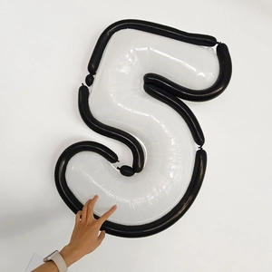 Black and white comic style 32-inch number 5 foil balloon for birthday party decoration