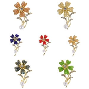 Elegant Flower Brooch Pin Zinc Alloy Jewelry With Rhinestone Crystal And Faux Artificial Pearl For Women Suit Decoration Accessory