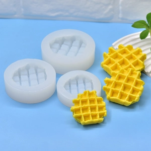 3-piece round waffle silicone mold set for DIY soap and candle crafts with grid texture