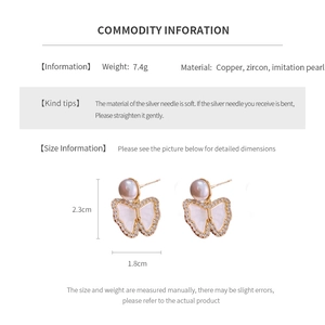 Detailed size and weight specs for butterfly pearl earrings in gold and zircon