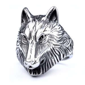 Vintage stainless steel wolf head ring for men with detailed viking style engraving