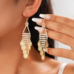 Vintage Palast Stil Hohl Blatt Quaste Ohrringe Kupfer Mit Strass Besetzt Elegante Goldene Farbe Für Damen Mode
