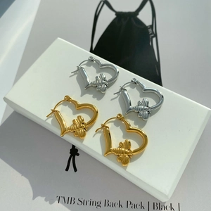 Creative heart hoop earrings with bee charm in gold and silver stainless steel