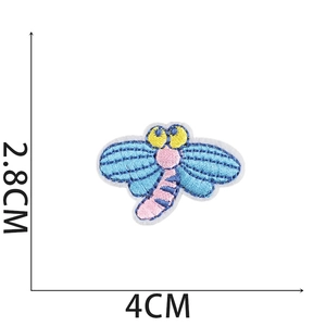 Close-up of colorful dragonfly embroidery patch with 4x2.8cm size dimensions shown