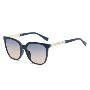Retro square sunglasses with gradient lenses and elegant pearl chain metal temples