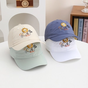 Kids quick-dry baseball cap with cartoon lion embroidery and breathable side mesh