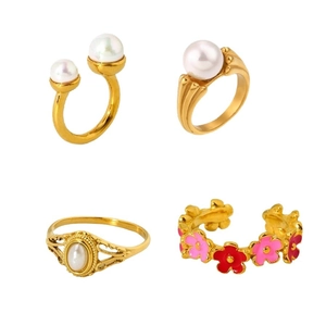 Set of 18K gold plated stainless steel pearl and enamel flower adjustable rings for women
