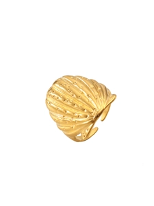 Detailed view of golden scallop shell ring with matte finish and adjustable band