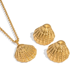 Elegant gold shell necklace and earrings jewelry set in polished stainless steel for daily wear