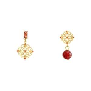 Elegant hollow floral gold earrings with red zircon stones in vintage baroque style