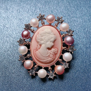 Vintage Victorian cameo brooch with pink woman relief, pearls and rose gold finish