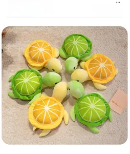 Détails de peluches tortue avec des motifs créatifs de carapaces en citron et orange