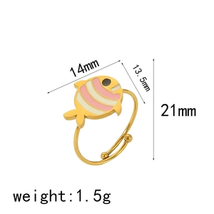 Detailed size specifications of the golden fish ring with pink enamel and measurements