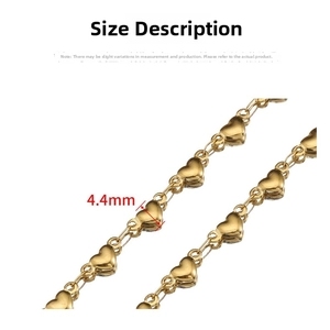 Detail showing 4.4mm wide gold heart-shaped link chain made of 18k plated stainless steel