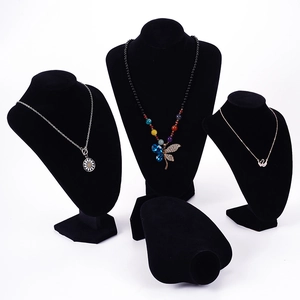 Présentoir De Collier En Velours Noir Buste Mannequin De Bijoux Pour Comptoir De Magasin Porte-Portrait Élégant