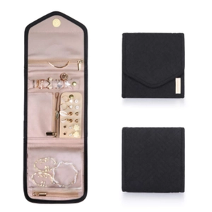 Organizador de joyas de viaje negro con forro beige para anillos y collares portátil