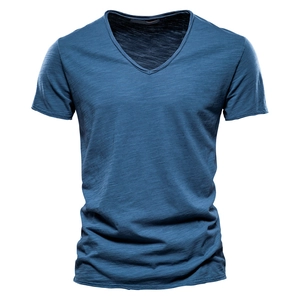 Men's V-neck short sleeve T-shirt in navy blue slub cotton with textured fabric