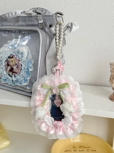 Lace photo card holder with tulip decoration and angel wings for idol cards