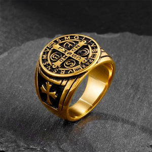 Anello medaglia San Benedetto dorato vintage in acciaio inossidabile da uomo su pietra