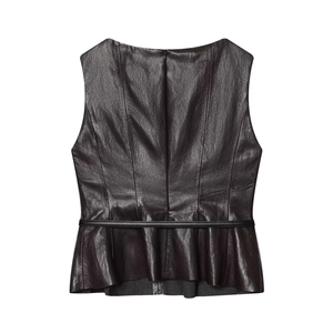 Haut à basque en similicuir noir pour femme avec ceinture, vue à plat épurée