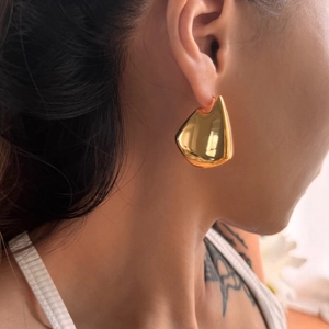 Vintage 18K Gold Plated Titanium Steel Irregular Waterdrop Earrings Women Hypoallergenic Post Geometric Fan Shaped Jewelry