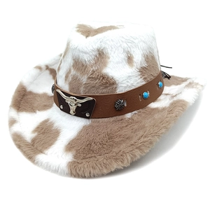 Chapeau de cowboy en fausse fourrure imprimé vache avec boucle tête de taureau
