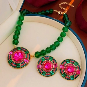 Vintage Round Jewelry With Pink Green Rhinestones Beads Alloy Silver Earring Post Luxury Palace Style For Women