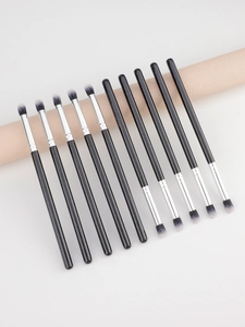 Detailed set of 12 black glitter eyeshadow brushes with gradient silver bristles