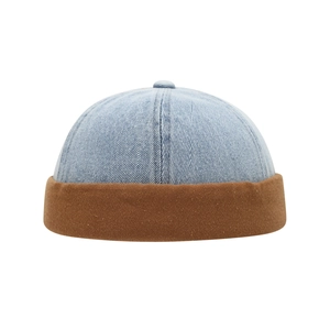 Vintage Kinder-Dockermütze aus Denim mit hellblauem Oberteil und braunem Rollrand
