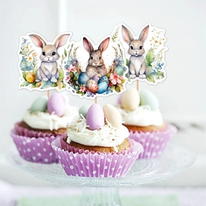 Décorations de cupcakes lapin de Pâques aquarelle et œufs dans une cuisine lumineuse
