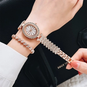 Luxury rose gold women watch set with daisy dial and sparkling rhinestone heart bracelet