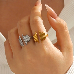 Minimalist 18K gold and silver plated open rings with geometric stepped vertical lines