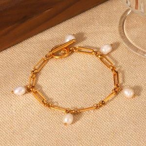 Elegant 18K gold-plated OT buckle chain bracelet with five white freshwater pearls